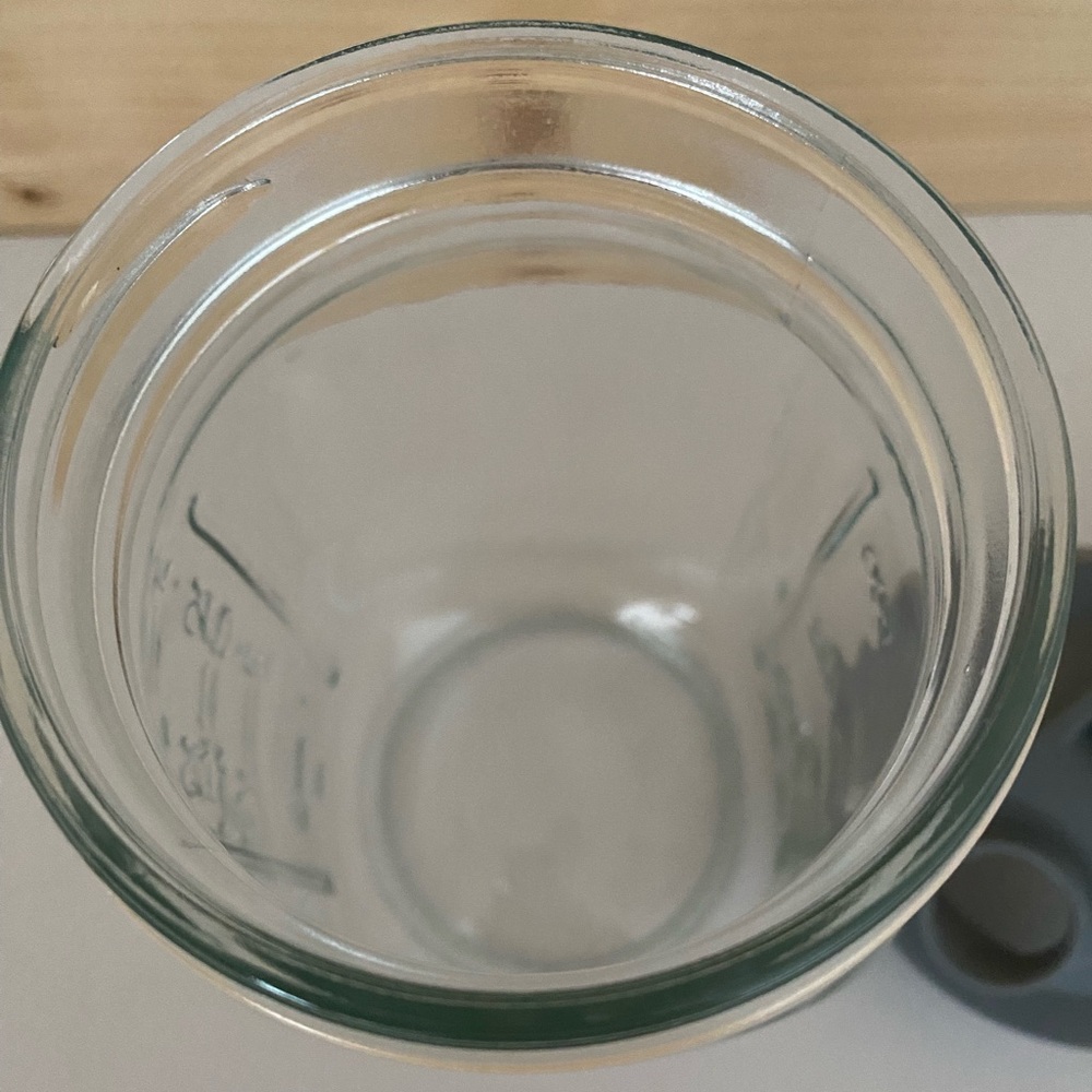 Mason Jar Pitcher 32 oz Glass Pitcher Double Leak-Proof Lid with Handle Jug Grey - Picture 8 of 9